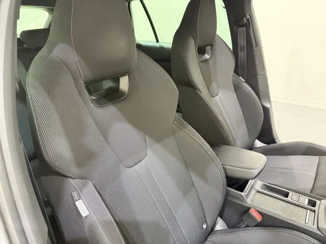 Škoda Octavia Combi 1.0 TSI MHEV Sport Aut7 2021 Benzine 31