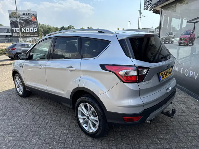 Ford Kuga 1.5 Titanium Styling Pack 2016 Benzine 6