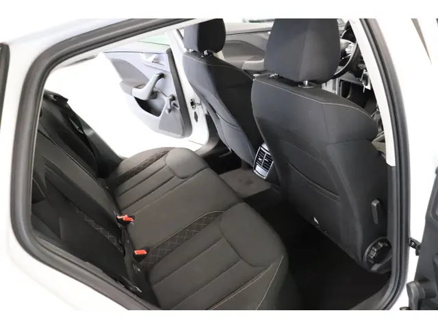 Škoda Scala 1.0 TSI Ambition 2022 Benzine 21