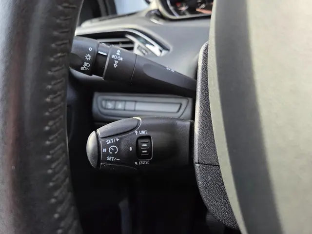 Peugeot 208 1.2 VTi Urban Soul 2013 Benzine 19