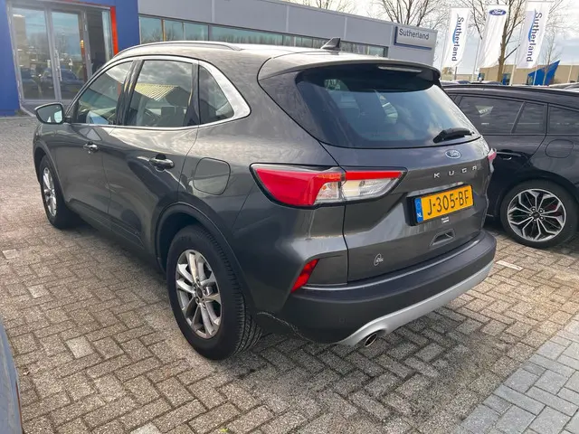 Ford Kuga 1.5 EcoBoost Titanium 2020 Benzine 4