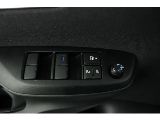 Toyota Yaris 1.5 Hybrid Dynamic 2023 Hybride Benzine 28