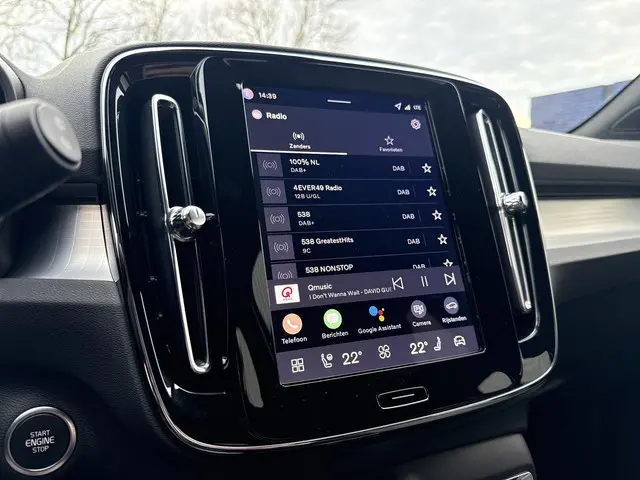 Volvo XC40 2.0 B4 Plus Dark 2025 Benzine 21