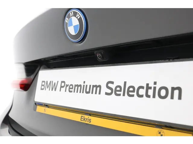 BMW 3 Serie 320e 2024 Hybride Benzine 36