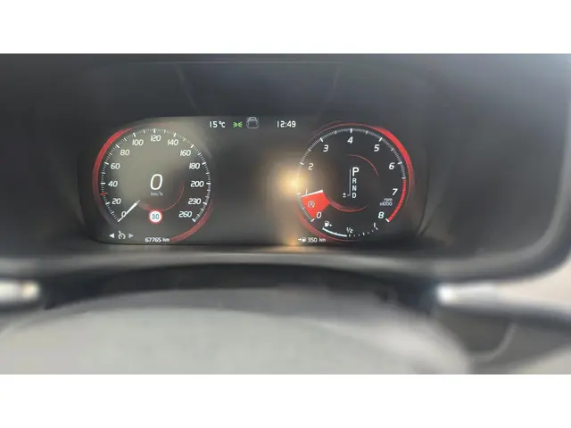 Volvo S60 2.0 T4 R-Design 2020 Benzine 23