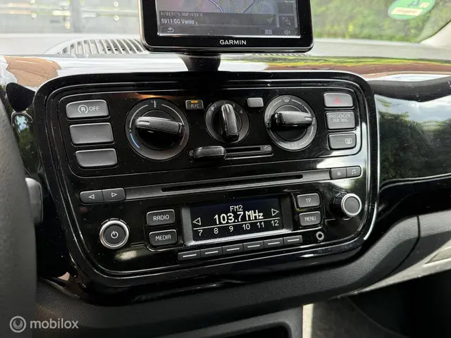 Volkswagen up! 1.0 move up! BlueMotion 2014 Benzine 16
