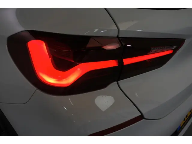 BMW X2 sDrive20i 192pk Exe Edition 2020 Benzine 12