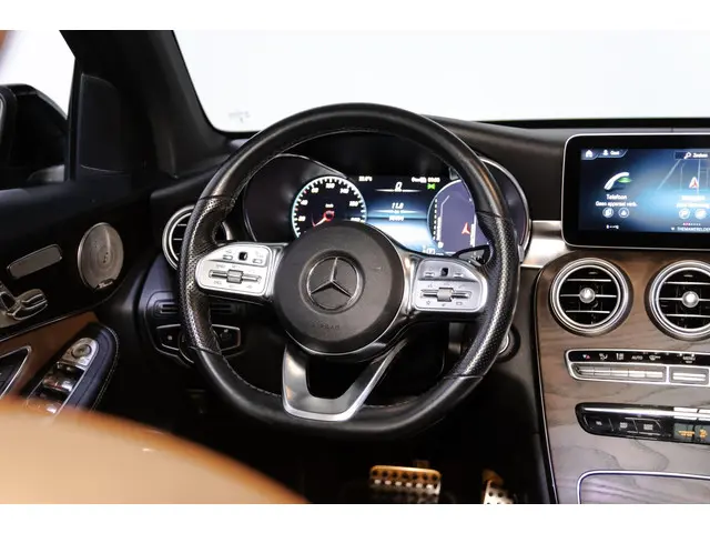 Mercedes-Benz GLC 300e 4MATIC 2021 Hybride Benzine 31