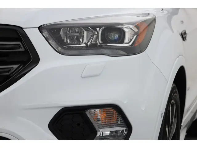 Ford Kuga 1.5 ST-Line 4WD Aut. 2017 Benzine 29