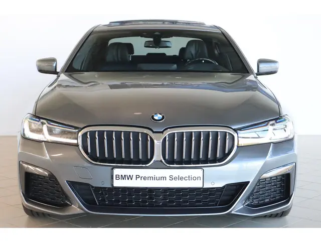 BMW 5 Serie Sedan 545e xDrive 2021 Hybride Benzine 4