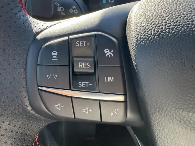 Ford Kuga 2.5 PHEV ST-Line X 2025 Hybride Benzine 17
