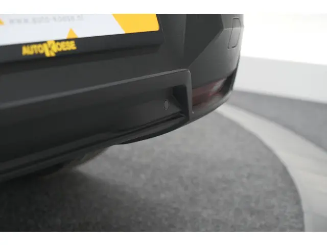 Peugeot 3008 Hybrid 145 e-DCS6 GT 2025 Hybride Benzine 29