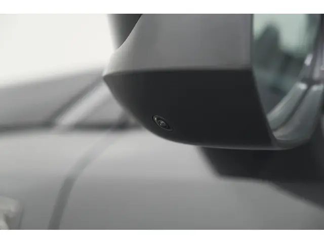 Peugeot 3008 1.2 Hybrid 136 GT 2025 Hybride Benzine 19