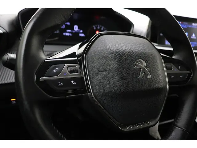 Peugeot 2008 1.2 PureTech Active 2021 Benzine 25