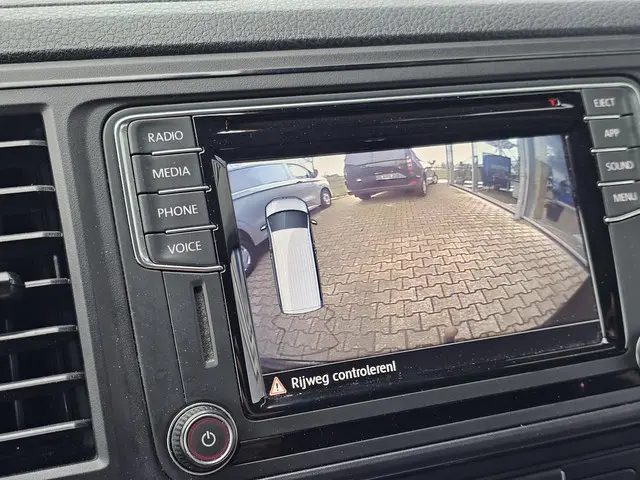 Volkswagen Transporter 2.0 TDI L1H1 2019 Diesel 22