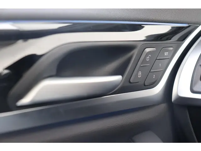 BMW iX3 High Executive Edition 80 kWh 2025 Elektrisch 35
