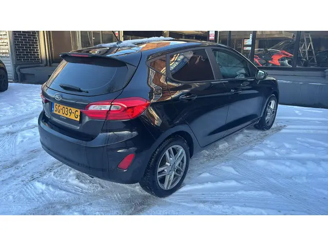 Ford Fiesta 1.1 Trend Navi*Carplay* 2018 Benzine 2