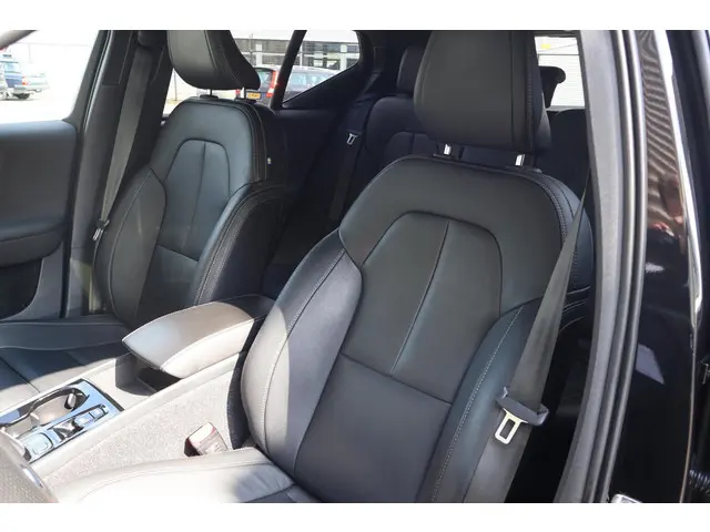 Volvo XC40 1.5 T5 Recharge R-Design 2020 Hybride Benzine 14