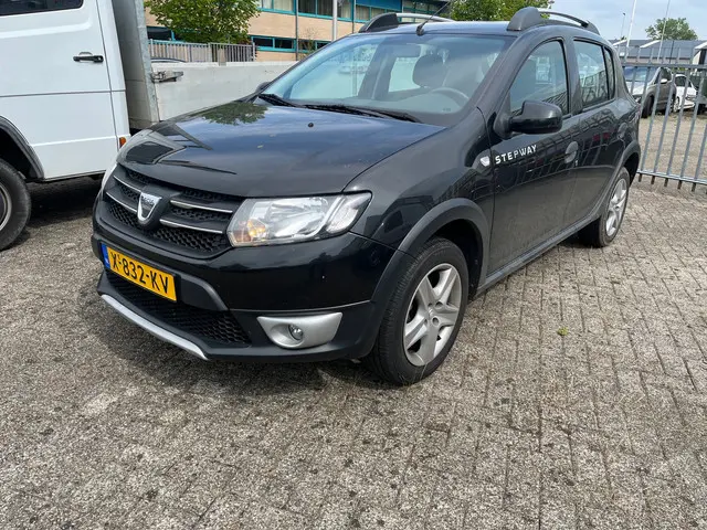 Dacia Sandero Stepway 0.9 TCe Lauréate 2014 Benzine 12
