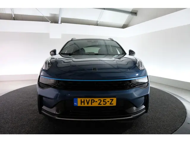 Lynk & Co 01 1.5 2023 Hybride Benzine 21