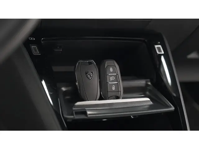 Peugeot 2008 PureTech 130 EAT8 GT 2024 Benzine 15