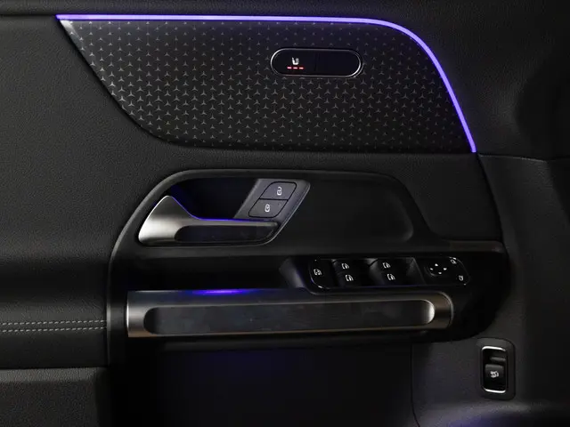 Mercedes-Benz EQB 250+ Limited Edition 2024 Elektrisch 15