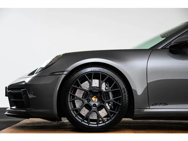 Porsche 911 3.0 Carrera 4 GTS 2022 Benzine 14