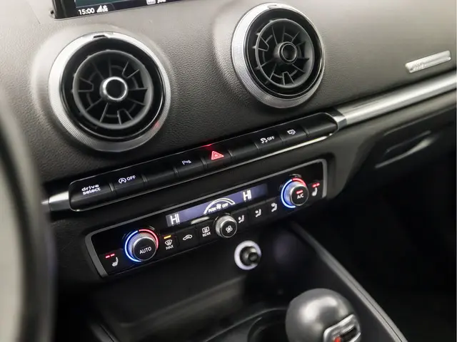 Audi A3 Limousine 35 TFSI S-Line Sport 2019 Benzine 9