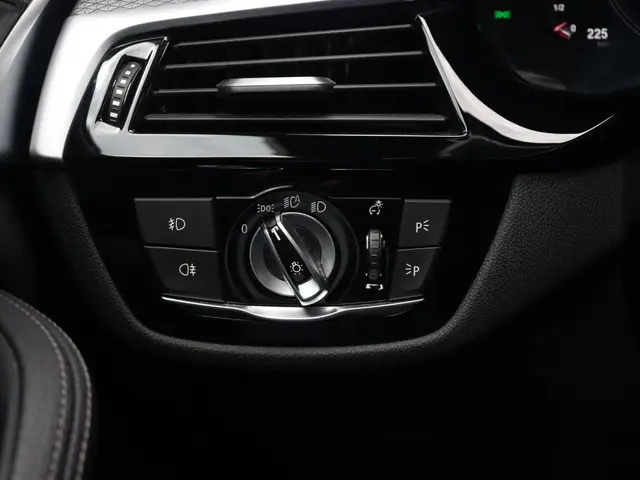 BMW 5 Serie Touring 520i 2019 Benzine 30