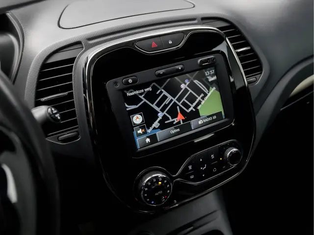 Renault Captur 1.2 TCe Dynamique Sport 2014 Benzine 8