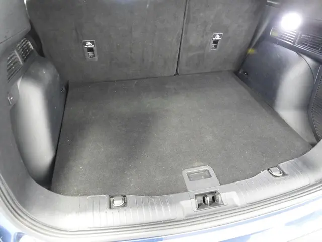 Ford Kuga 2.5 PHEV Plug-In Titanium 2021 Hybride Benzine 32