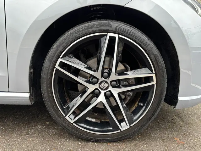 SEAT Ibiza 1.5 TSI EVO FR Intense 2019 Benzine 6