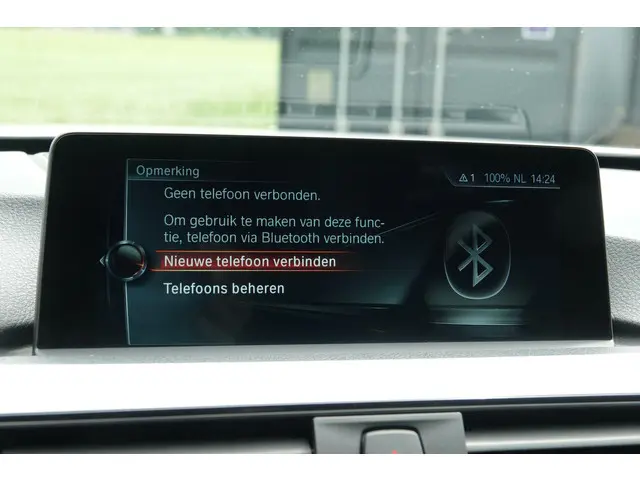 BMW 3 Serie Touring 320i 2017 Benzine 28