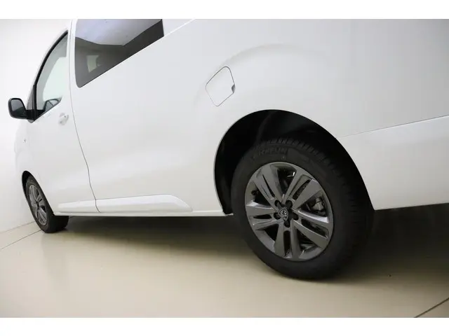 Peugeot Expert 2.0 BlueHDi S&S L3 DC 2024 Diesel 15