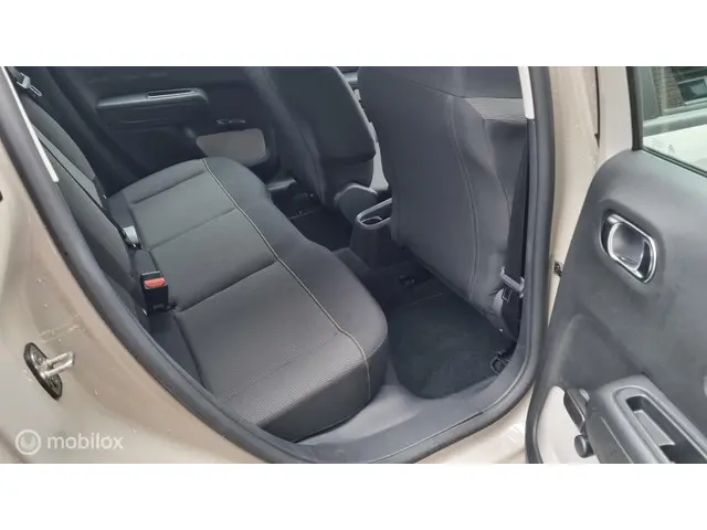 Citroën C3 1.2 PureTech Plus 2024 Benzine 10