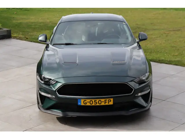 Ford Mustang Fastback Bullitt 2019 Benzine 55