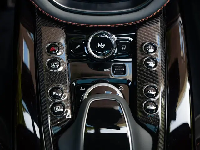 Aston Martin DBX 4.0 V8 707 2023 Benzine 42