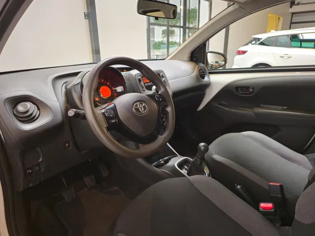 Toyota Aygo 1.0 VVT-i x-fun 2020 Benzine 15