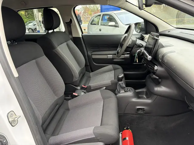 Citroën C4 Cactus 1.2 VTi Business 2014 Benzine 16