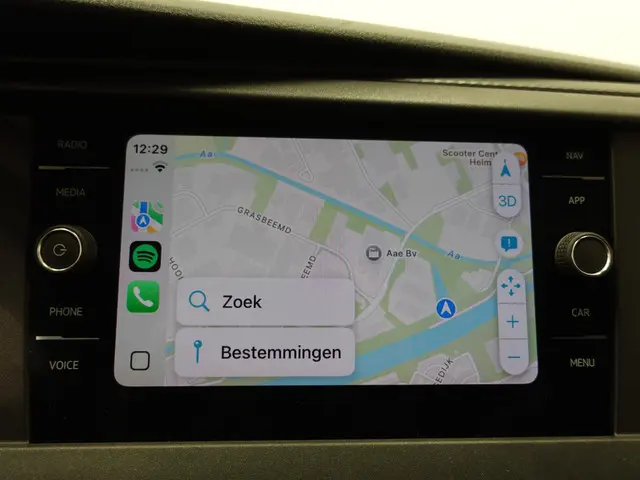 Volkswagen Transporter 2.0 TDI 110pk L2H1 2021 Diesel 24