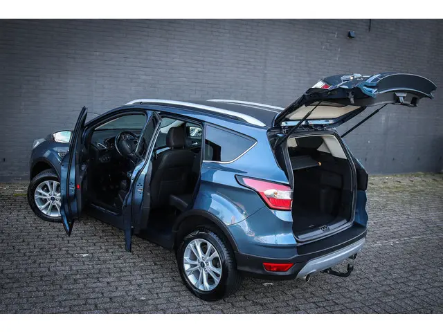 Ford Kuga 1.5 EcoBoost Titanium 2019 Benzine 17
