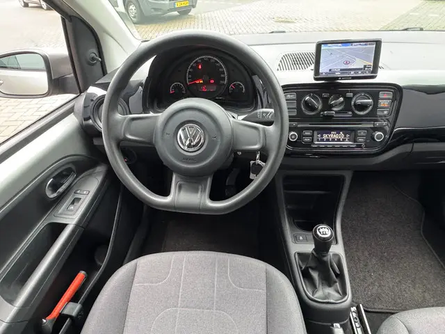 Volkswagen up! 1.0 move up! 5 Deurs / Navi / Nap 2014 Benzine 5