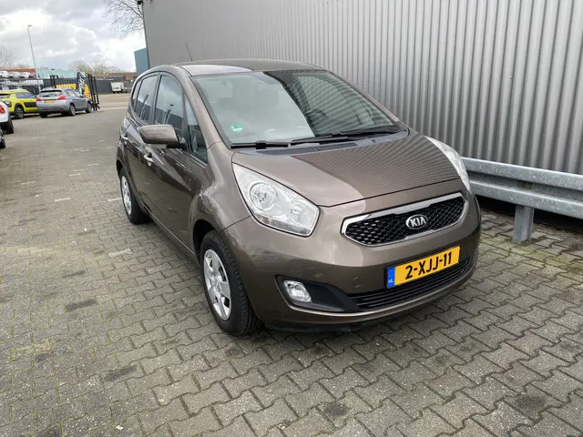 Kia Venga 1.4 CVVT ExecutiveLine 2014 Benzine 15