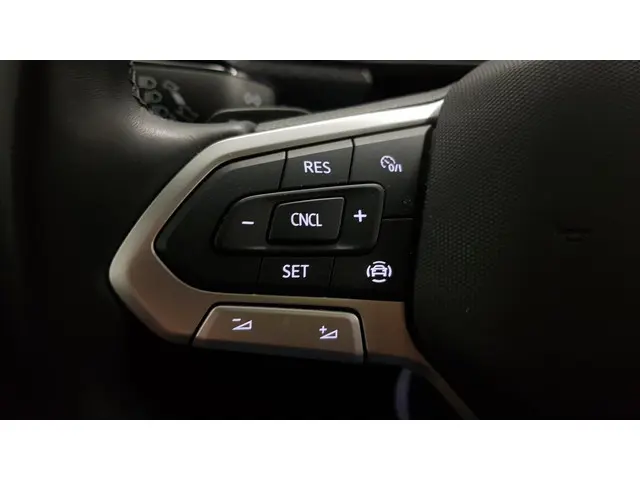 Volkswagen T-Cross 1.0 TSI 110pk DSG Style 2021 Benzine 24