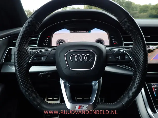 Audi Q8 55 TFSI QUATTRO 2020 Benzine 16