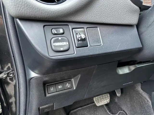 Toyota Yaris 1.5 Hybrid Dynamic 2019 Hybride Benzine 17