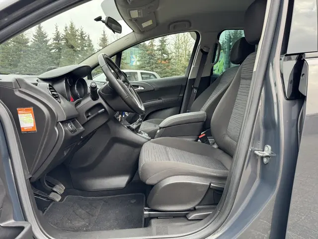 Opel Meriva 1.4 Turbo Berlin 2015 Benzine 11