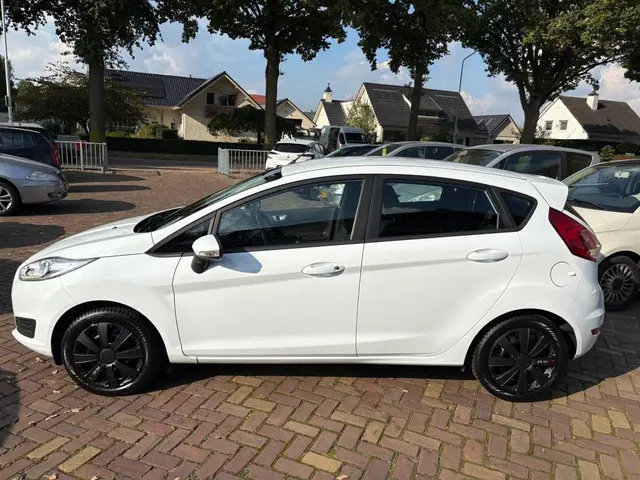 Ford Fiesta 1.0 Style Airco ! 2016 Benzine 4