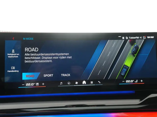 BMW M5 Touring 2025 Hybride Benzine 16
