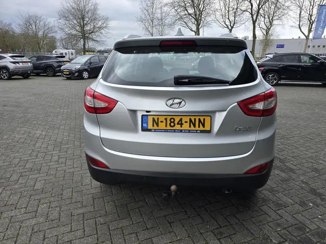 Hyundai ix35 2.0i i-Vision + trekhaak 2015 Benzine 6